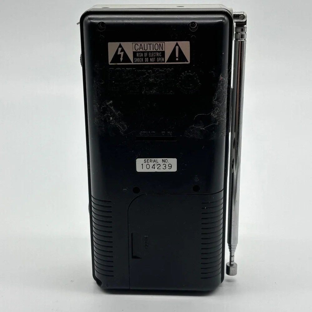 Vintage Sony Watchman FD-230 Portable Black & White TV For Parts Repair